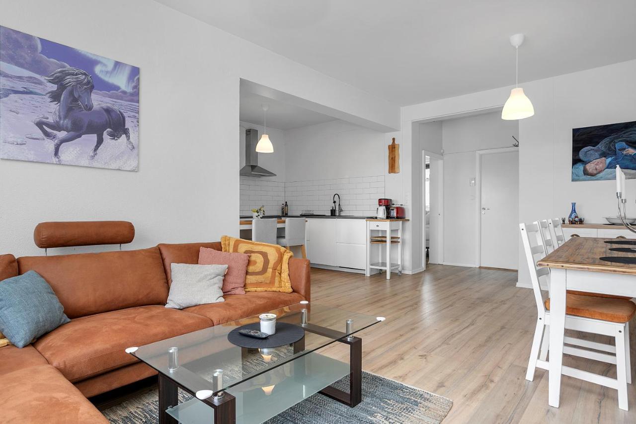 V53 Lovely 2 Bedroom Apartment In Reykjavík Exteriör bild